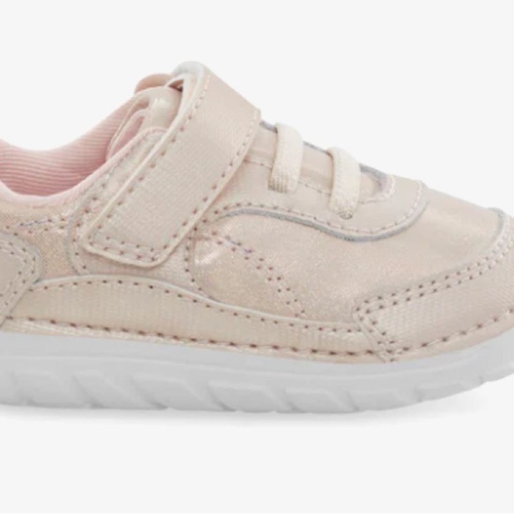 Stride Rite SM size 4.5 Grover sneakers in champagne